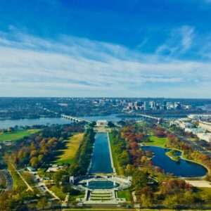 Aerial view of Lincoln Memorial and Potomac River